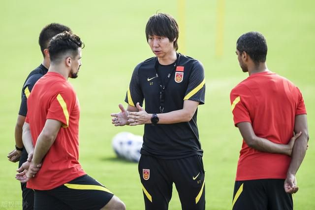 农村寡妇野战视频真实